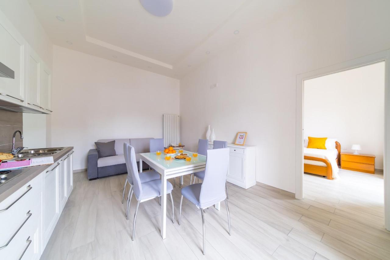 Chiara Modern Apartment By Wonderful Italy 나폴리 외부 사진