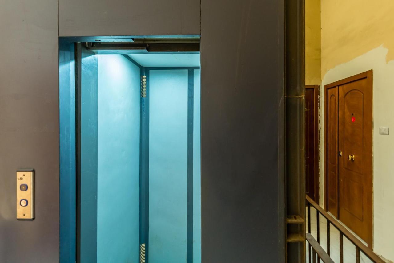 Chiara Modern Apartment By Wonderful Italy 나폴리 외부 사진